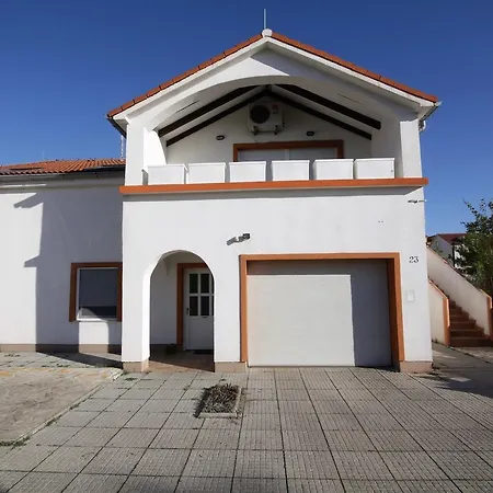 Apartment Bracanov 1265